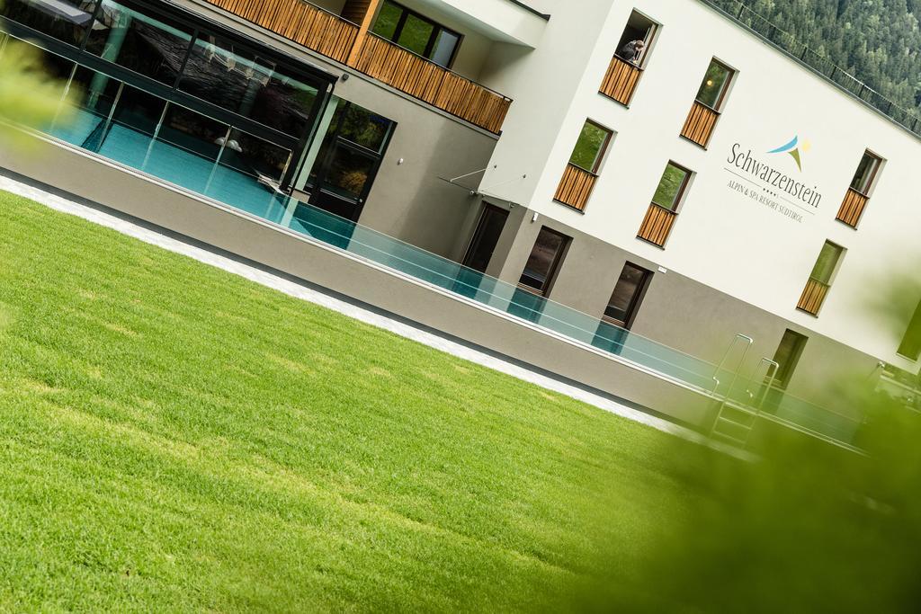 Alpine Luxury Spa Resort Schwarzenstein Lutago Exterior foto