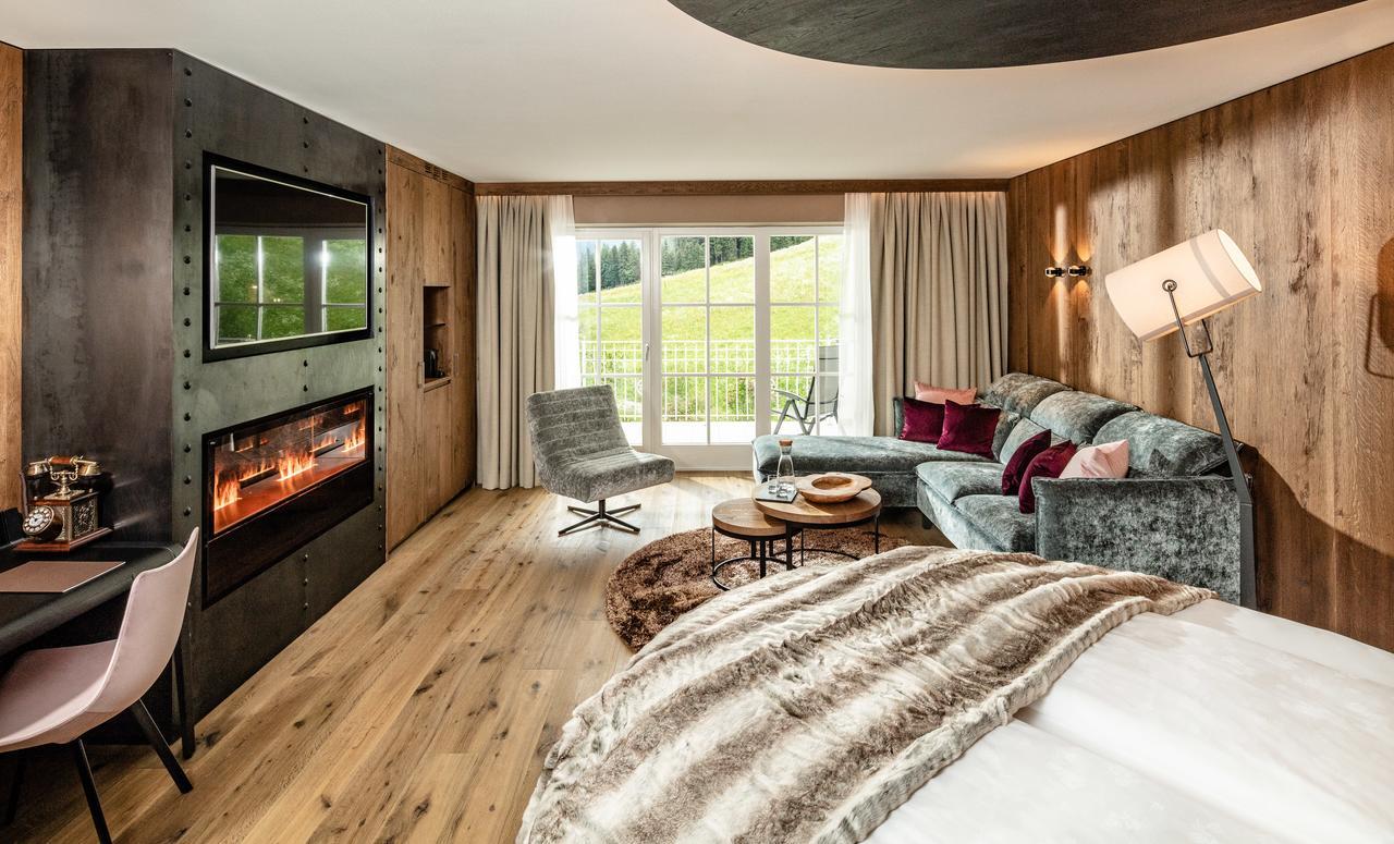 Alpine Luxury Spa Resort Schwarzenstein Lutago Exterior foto
